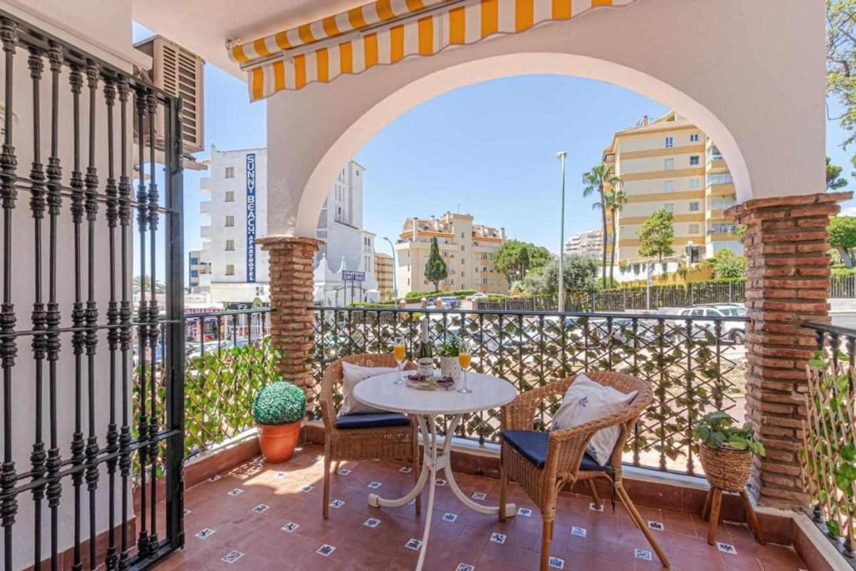 797 Holiday Rentals - Apartamento En Pueblo Quinta A 1 Min De La Playa 베날마데나코스타 외부 사진