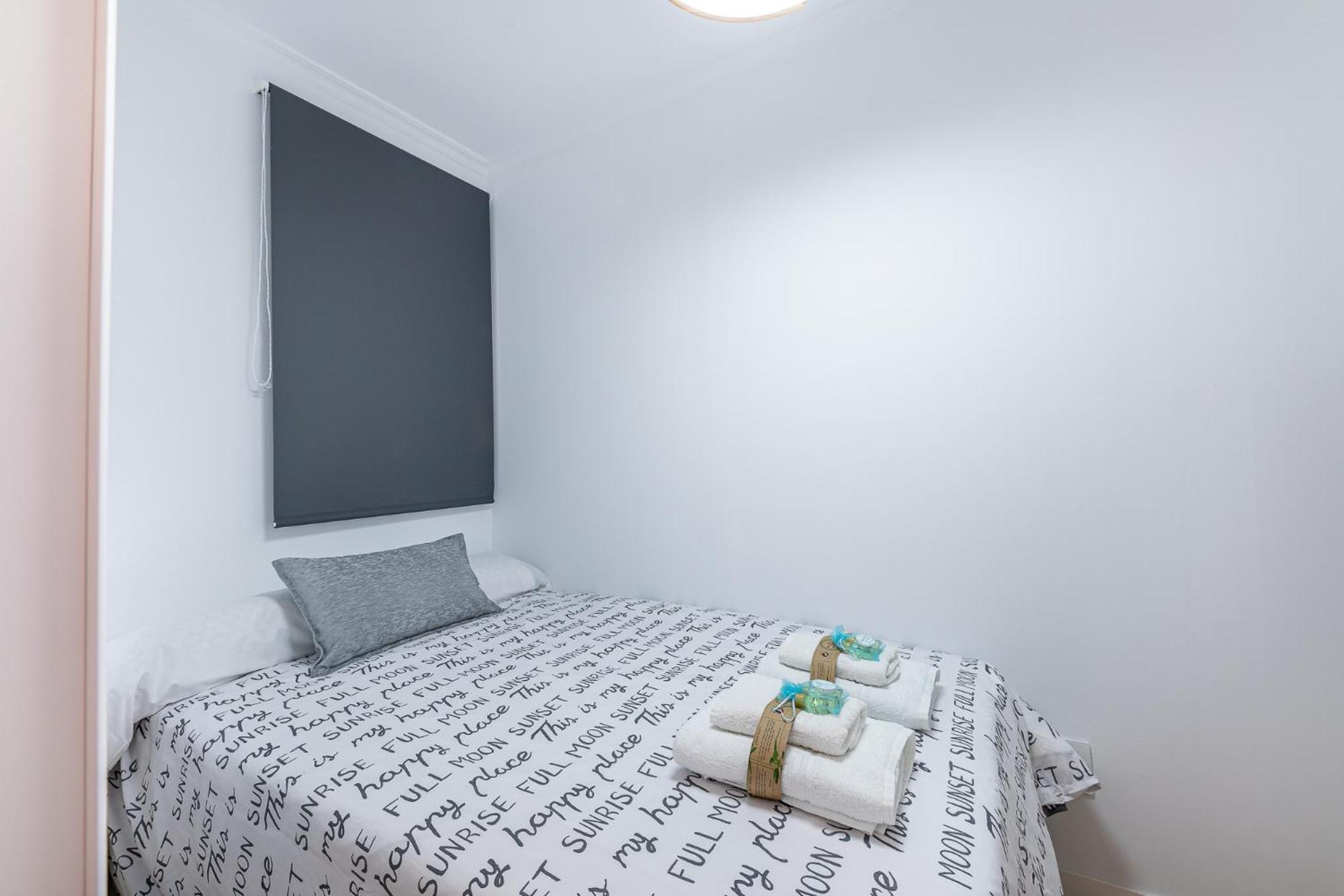 797 Holiday Rentals - Apartamento En Pueblo Quinta A 1 Min De La Playa 베날마데나코스타 외부 사진
