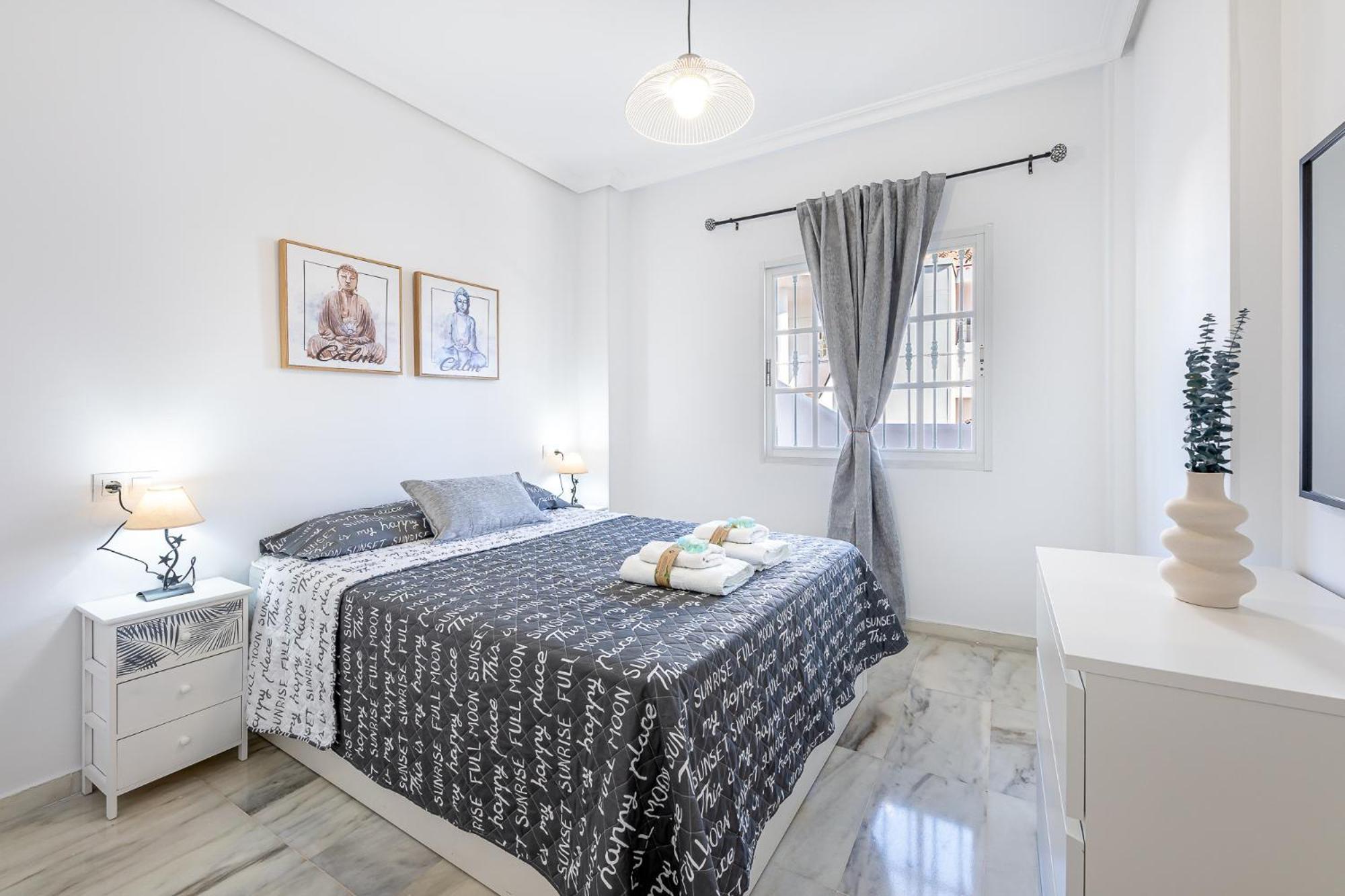797 Holiday Rentals - Apartamento En Pueblo Quinta A 1 Min De La Playa 베날마데나코스타 외부 사진